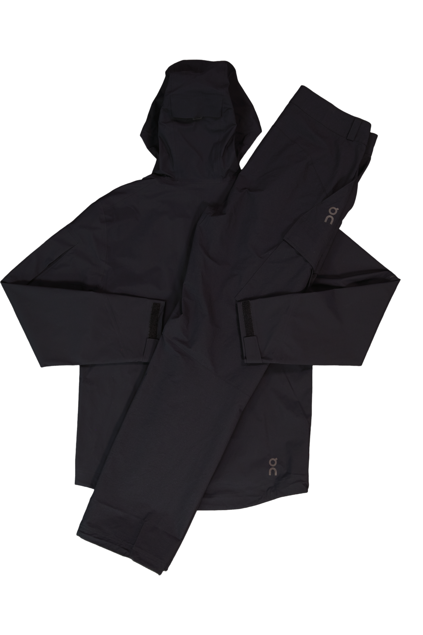 Men's On Running Black Trek Waterproof Jacket & Water Resistant Trek Pants Set