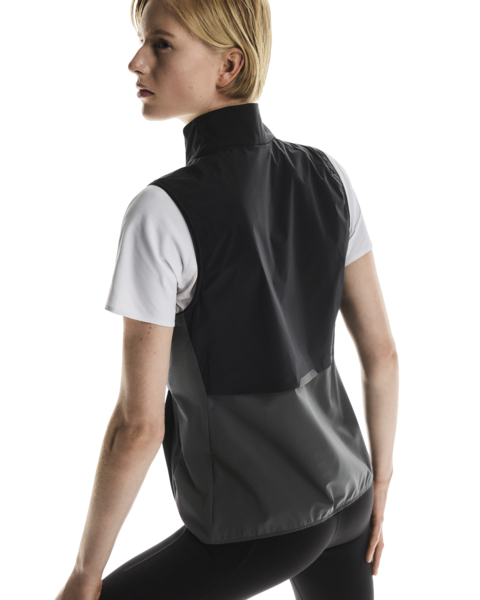 Women's On Running Weather Vest in Black Eclipse