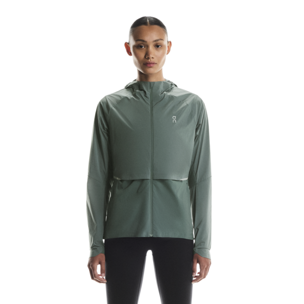 Women's On Running Core Jacket in Olive