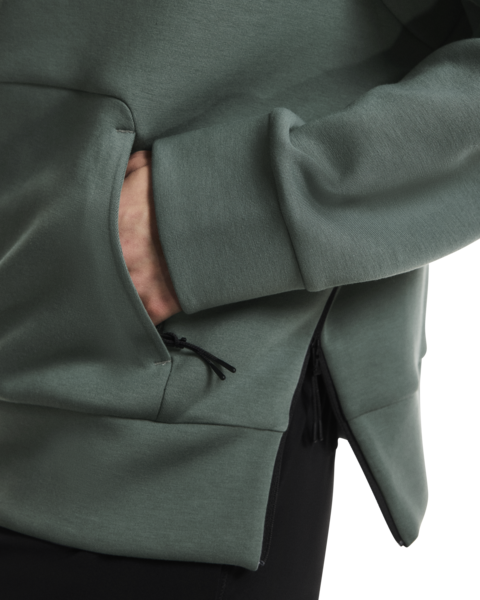 Women's On Running Focus Tech Hoodie in Olive