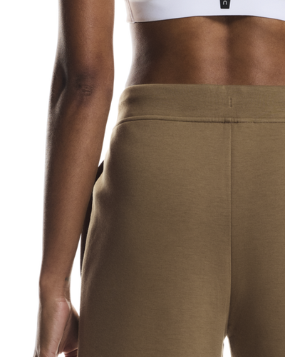 Women's On Running Focus Tech Sweatpants in Nutmeg