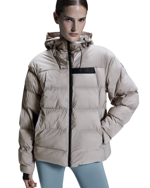 Women's On Running Challenger Jacket in Zinc