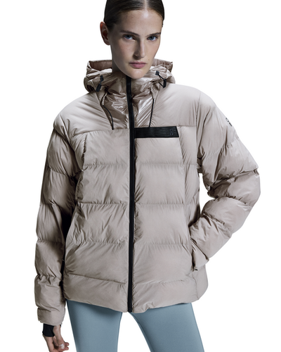 Women's On Running Challenger Jacket in Zinc