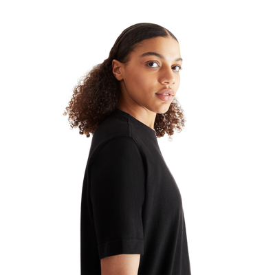 Women's On Running Club T-Shirt in Black